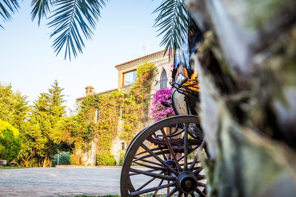 Le Colline Del Gelso-Masseria Mazzei Guest House Rossano Luaran gambar