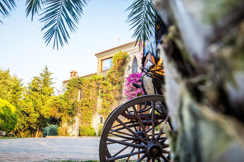 Le Colline Del Gelso-Masseria Mazzei Rossano Luaran gambar