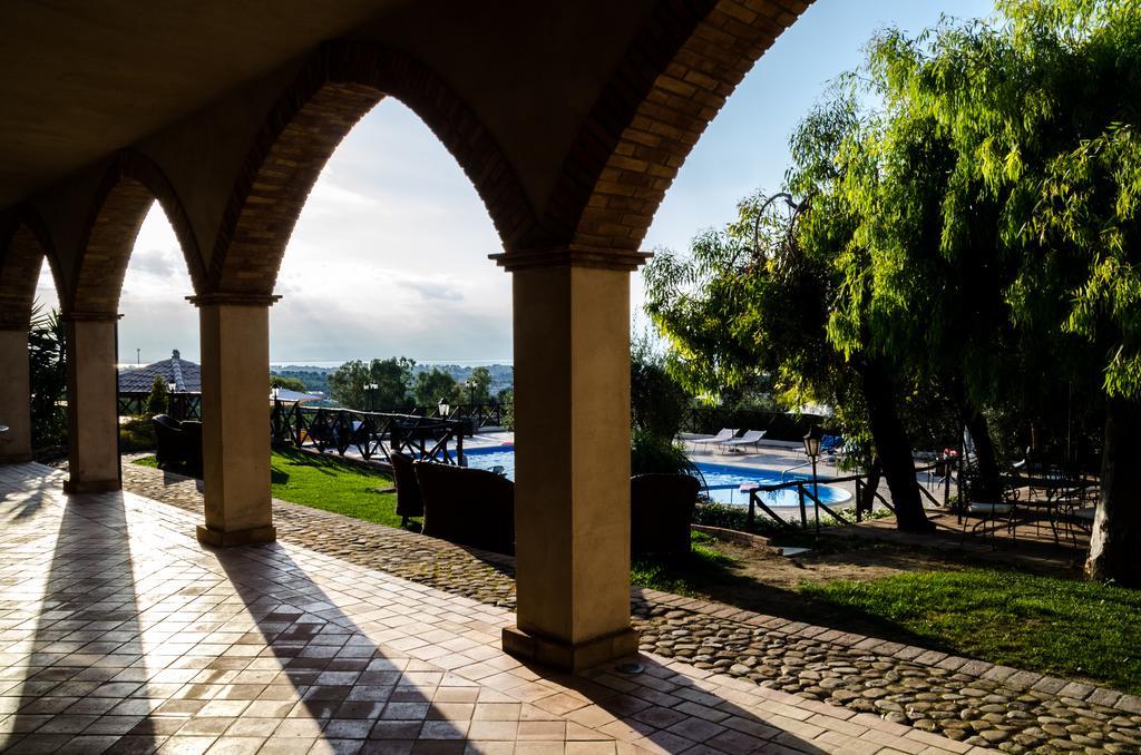 Le Colline Del Gelso-Masseria Mazzei Guest House Rossano Luaran gambar