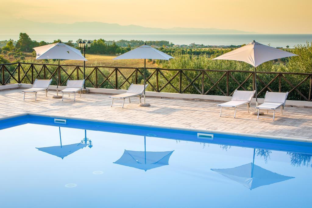 Le Colline Del Gelso-Masseria Mazzei Rossano Luaran gambar