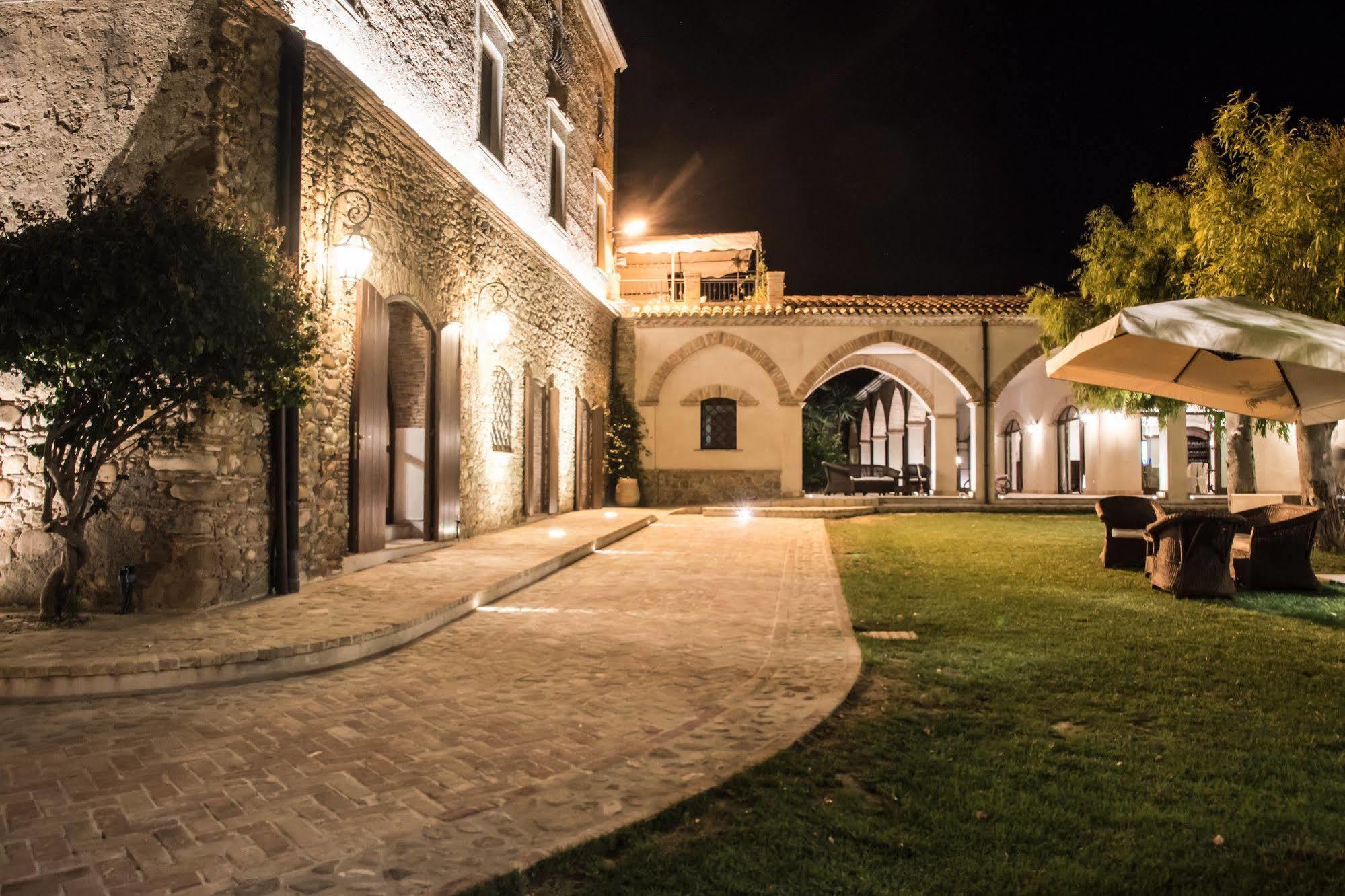 Le Colline Del Gelso-Masseria Mazzei Rossano Luaran gambar